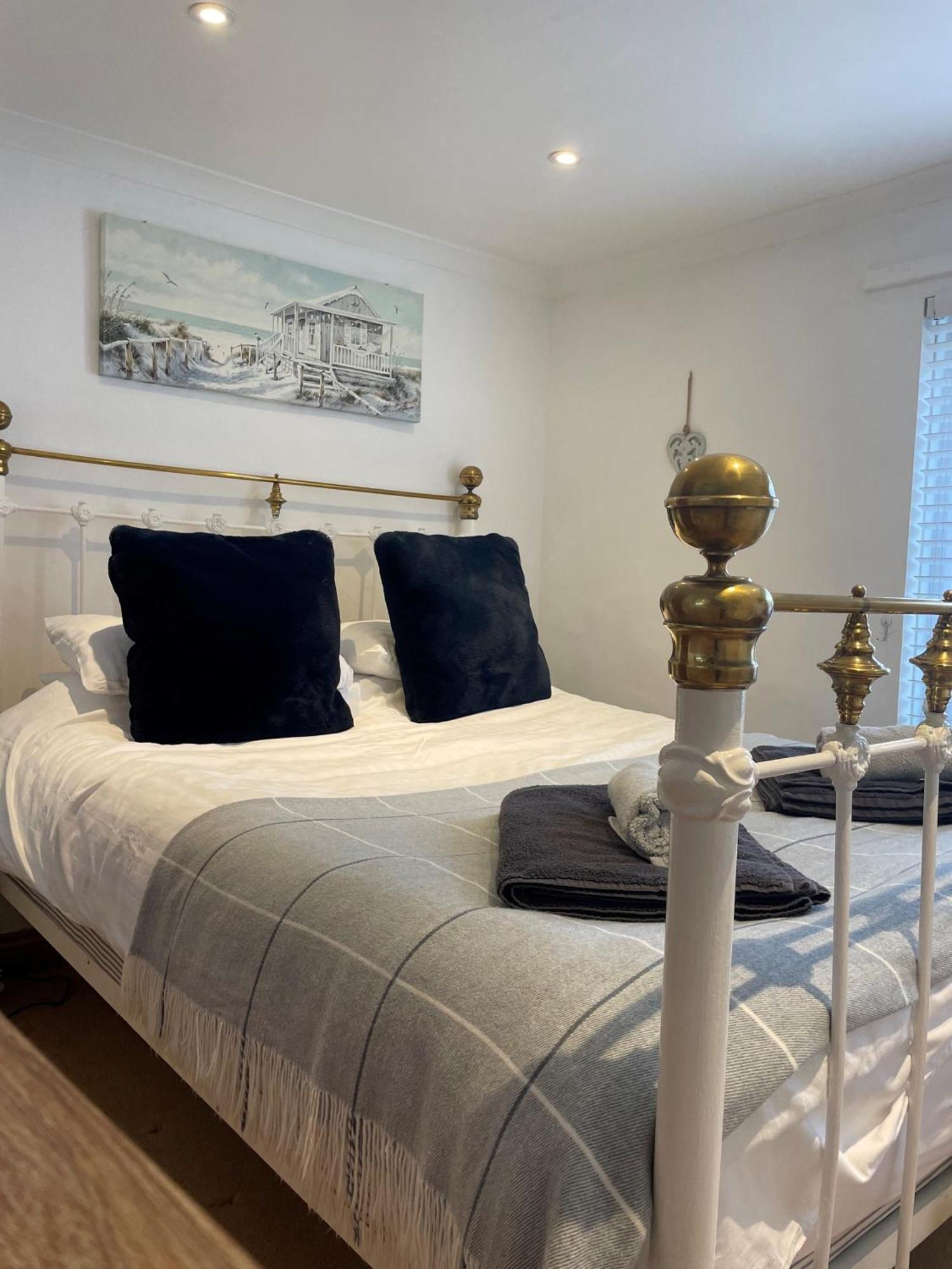 The Little Lighthouse - 2 Minutes From The Beach Pentewan Luaran gambar